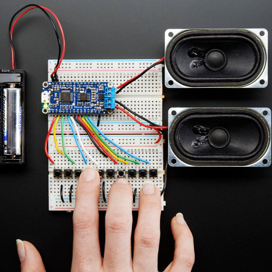 Adafruit Audio FX Soundboard + 2x2W Verstärker - WAV/OGG Auslösung - 2MB Speicher, 2210
