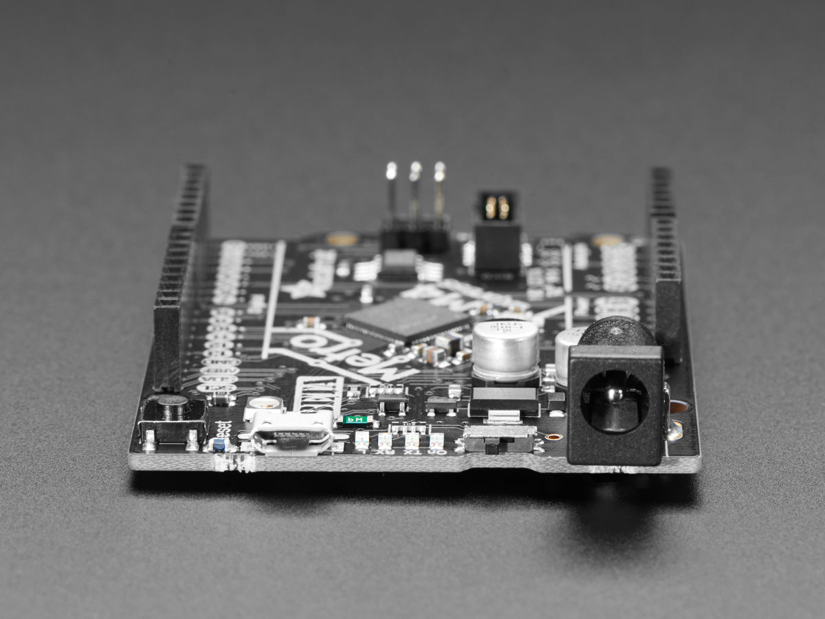 Adafruit Metro M4 feat. Microchip ATSAMD51