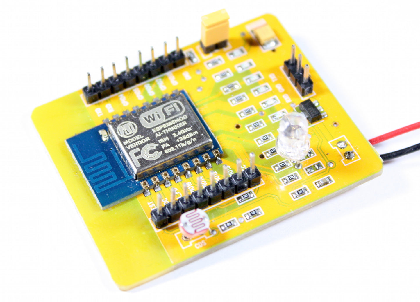 NodeMCU Dev Kit mit ESP8266, WLAN und AA-Batteriehalter