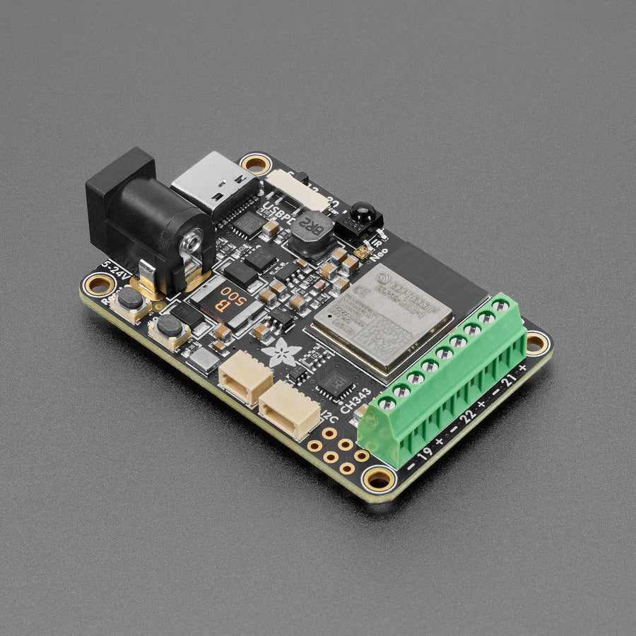 Adafruit Sparkle Motion – All‑in‑One WLED‑ und xLights‑Board